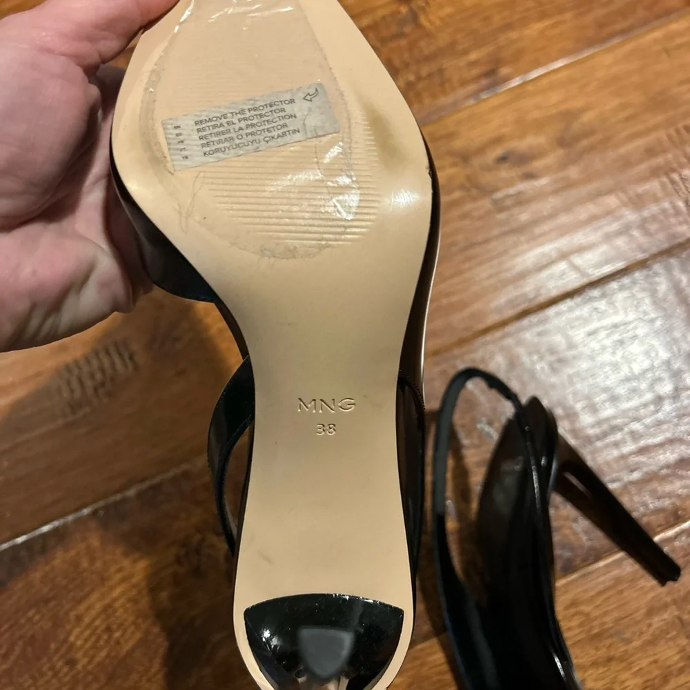 Mango Black Slingback Pump